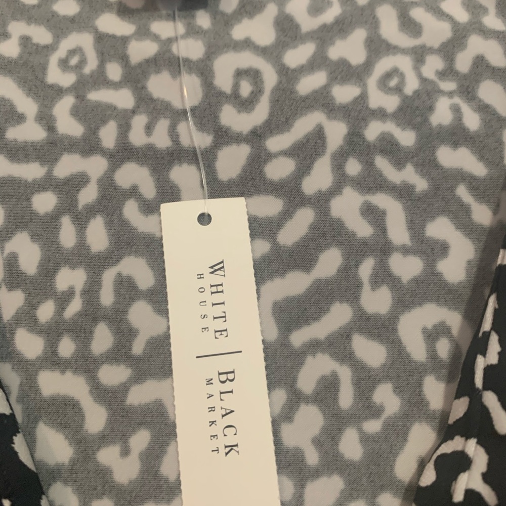 NWT White House Black Market Blouse XS - Picture 2 of 6